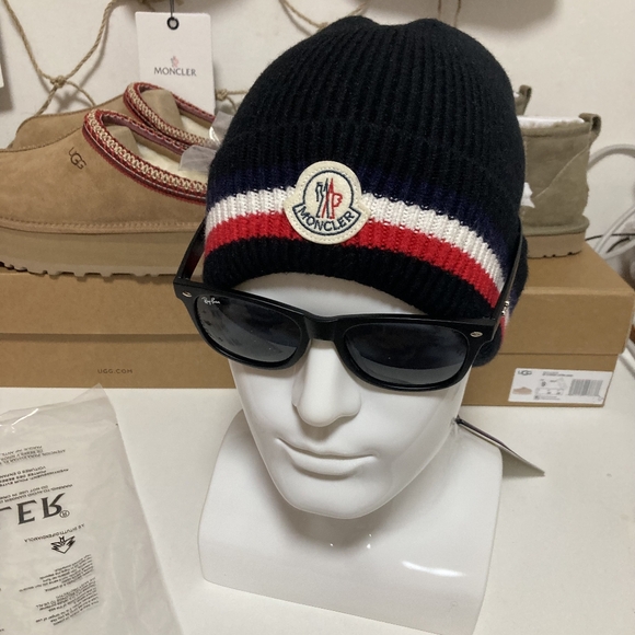 🎀🎉Moncler basic cold Black beanie - Picture 1 of 4